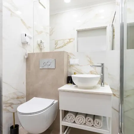 Urban Chic - Luxury -10 People- Mennica