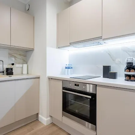 Urban Chic - Luxury -10 People- Mennica Warsaw